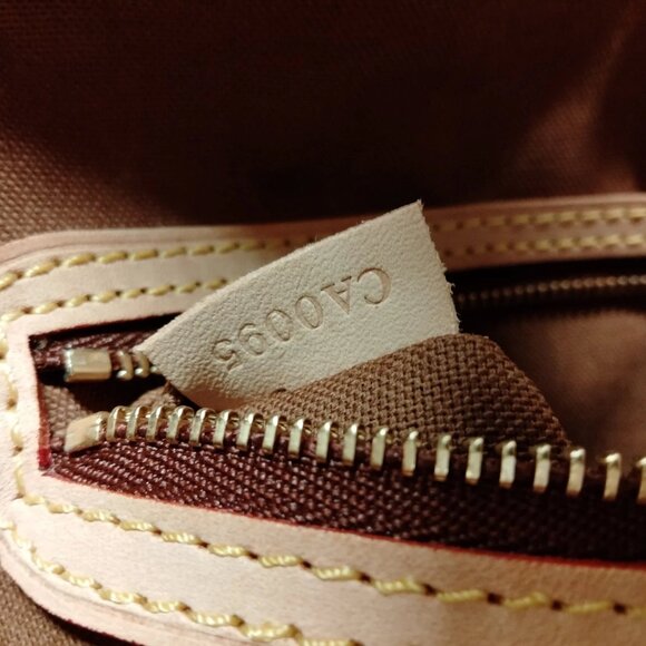 Louis Vuitton Batignolles Horizontal Brown Monogram Tote Bag mon-905-091125 - Picture 9 of 10